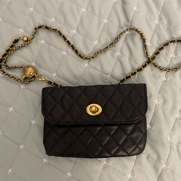 Handbags - Black Quilted Chain crossbody Bag